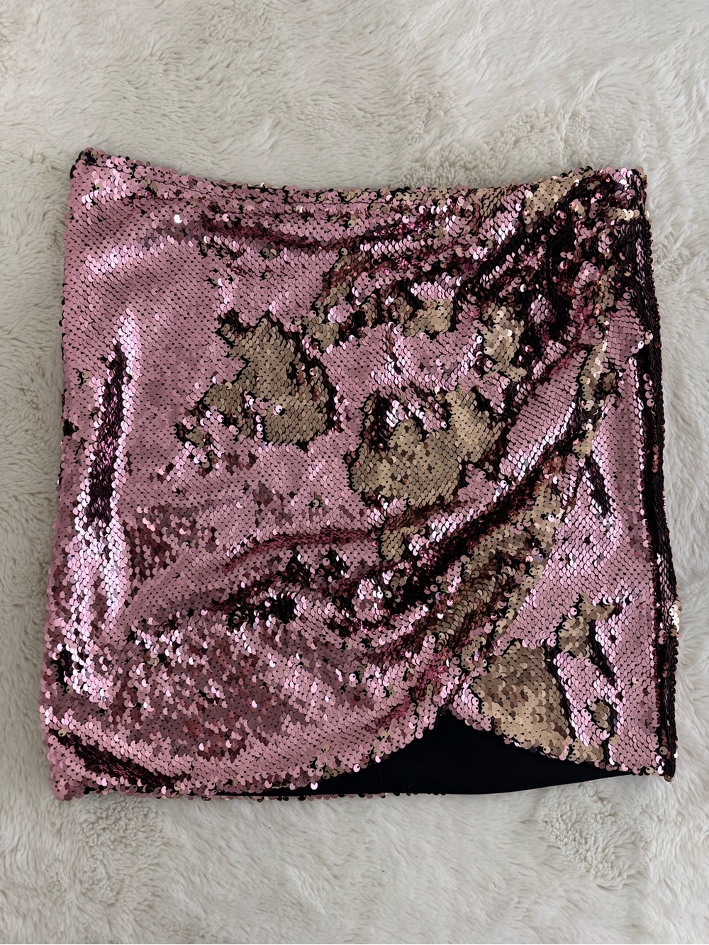 Forever 21 sequin mini skirt size medium